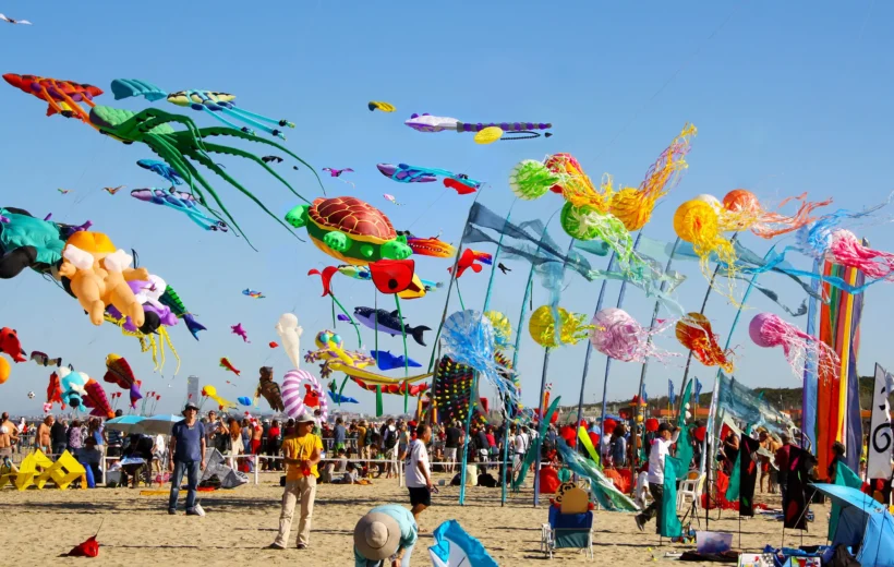 FESTA DEL 1 MAGGIO 2026: Festival degli Aquiloni e Musica e Balli con Sofia e Ale